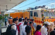 पुणे- साईनगर शिर्डी एक्सप्रेस रेल्वेसेवेचा शुभारंभ