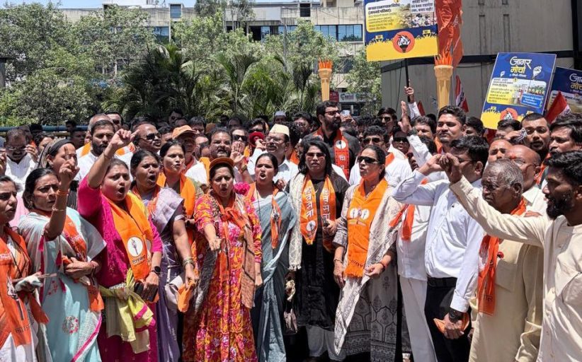 महापालिका भवनावर खासगीकरणाच्या दुकानाचा फलक लावा - चेतन पवार