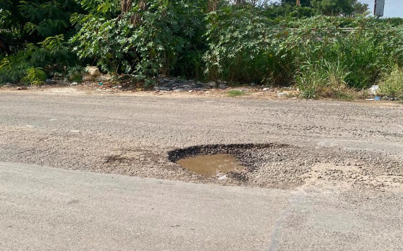किवळे-गहुंजे जोडणाऱ्या मामुर्डी सर्व्हिस रोडची दुरावस्था; अपघातांची मालिका सुरूच