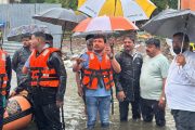 ​रहाटणीत पूर परिस्थिती; राम मंदिरात अडकलेल्या नागरिकांच्या मदतीला धावले भाजप शहराध्यक्ष शत्रुघ्न काटे..!