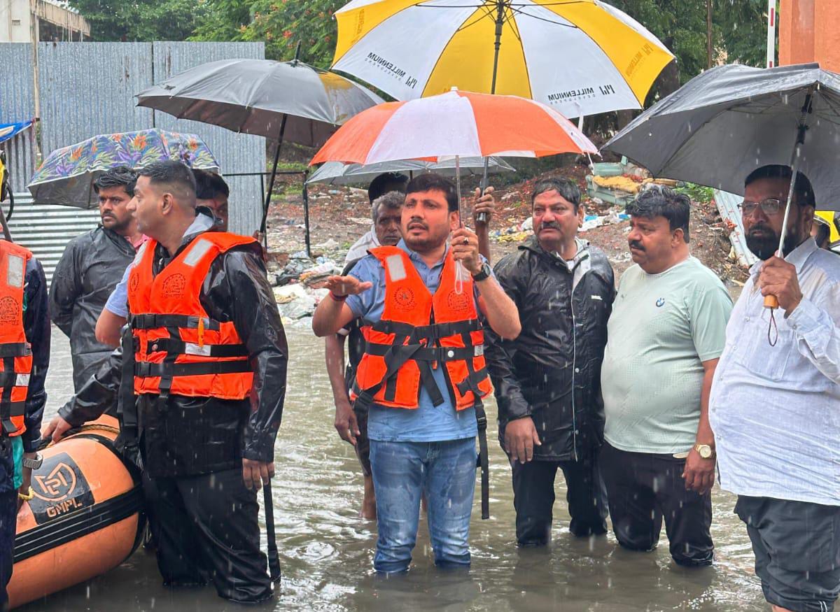​रहाटणीत पूर परिस्थिती; राम मंदिरात अडकलेल्या नागरिकांच्या मदतीला धावले भाजप शहराध्यक्ष शत्रुघ्न काटे..!