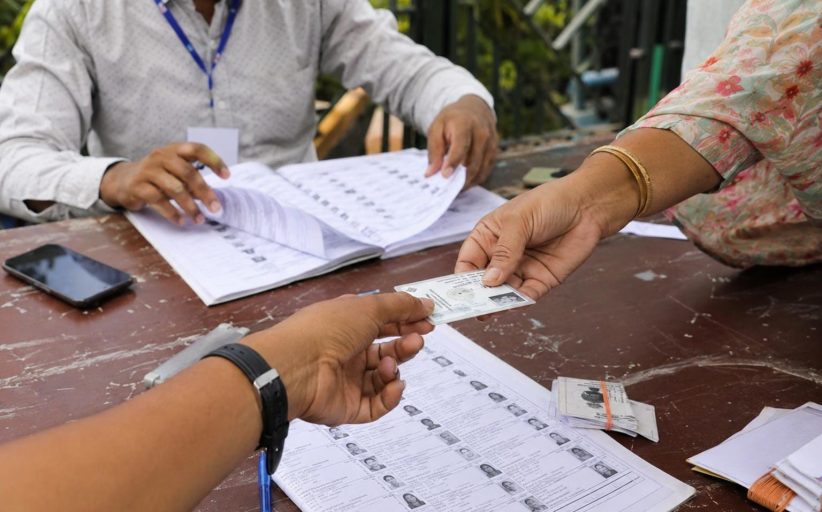 विशेष सखोल पुनरीक्षण मोहिमेला मुदतवाढ; ८ ऑगस्टपर्यंत बीएलओंच्या गृहभेटी