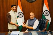 पिंपरी-चिंचवडच्या विकासासाठी महापौर रवि लांडगे यांचा दिल्ली दौरा यशस्वी; केंद्र सरकारसमोर मांडला 'विकासाचा रोडमॅप'