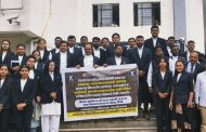 दिल्लीतील विद्यार्थ्यांवरील पोलिस कारवाईच्या निषेधार्थ नेहरूनगर न्यायालयात वकिलांचे आंदोलन; विद्यार्थ्यांच्या मागण्यांना पाठिंबा