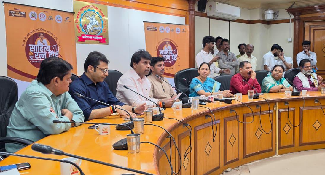 'साहित्यरत्न दौड' आणि महापौर चषक जिल्हास्तरीय कॅरम स्पर्धेचे आयोजन