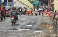 पाऊस थांबला, तरी रस्त्यांवरील खड्डे कायम; पिंपरी-चिंचवडमध्ये वाहनचालक हैराण, तातडीने खड्डे बुजविण्याची मागणी
