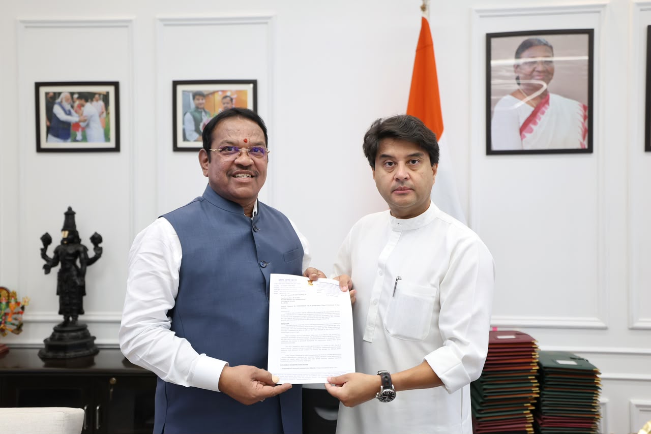 पिंपरी-चिंचवडसाठी स्वतंत्र टपाल विभाग स्थापन करा; खासदार श्रीरंग बारणे यांची केंद्रीय दूरसंचार मंत्र्यांकडे मागणी