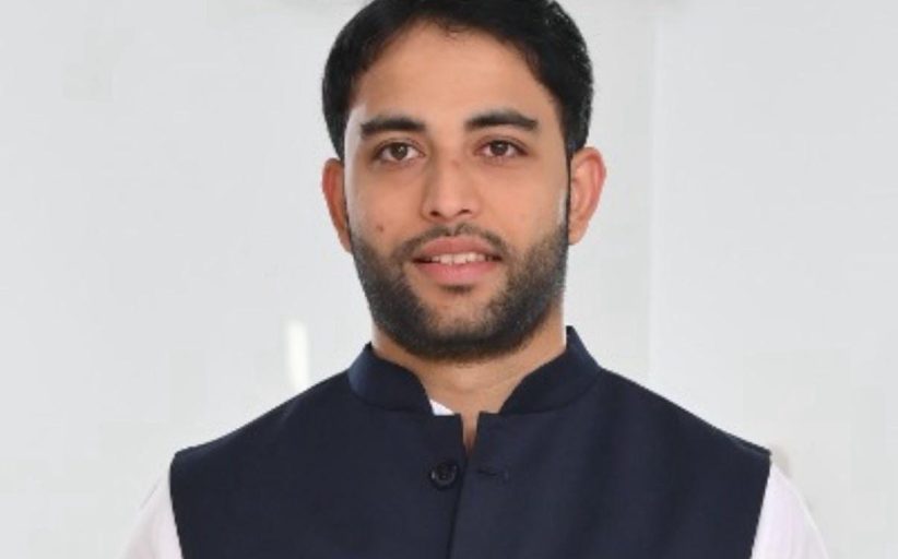 बिर्ला हॉस्पिटलजवळील पुलाचे तुटलेले कठडे तातडीने दुरुस्त करा; शिवसेना गटनेते विश्वजीत बारणे यांची मागणी