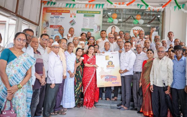 वाकड येथे ६०० हून अधिक नागरिकांना मोफत NCMC स्मार्ट कार्डचे वाटप