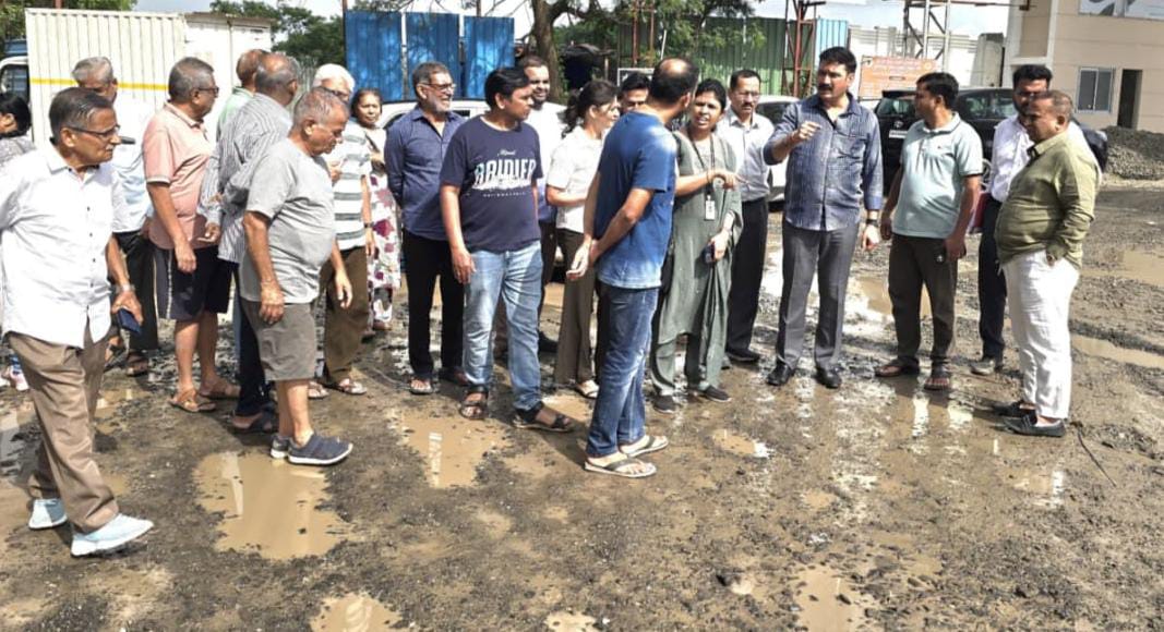 १० वर्षांचा वनवास संपणार! पिंपळे सौदागरचा 'तो' प्रलंबित रस्ता खासगी बिल्डरकडून ६ महिन्यांत विकसित होणार; नाना काटे यांचा पुढाकार