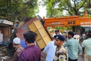 शाळा-महाविद्यालयांच्या परिसरातील तंबाखू विक्रेत्यांवर पोलिसांची कारवाई; १९ टपऱ्या निष्कासित