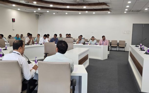 विकासकामांच्या भूसंपादनासाठी जिल्हा प्रशासनाला ‘अल्टिमेटम’
