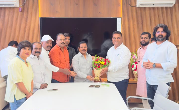 पीपल्स एज्युकेशन सोसायटीच्या शासकीय सदस्यपदी अण्णा बनसोडे यांची निवड; पिंपरीत उत्साहात सत्कार