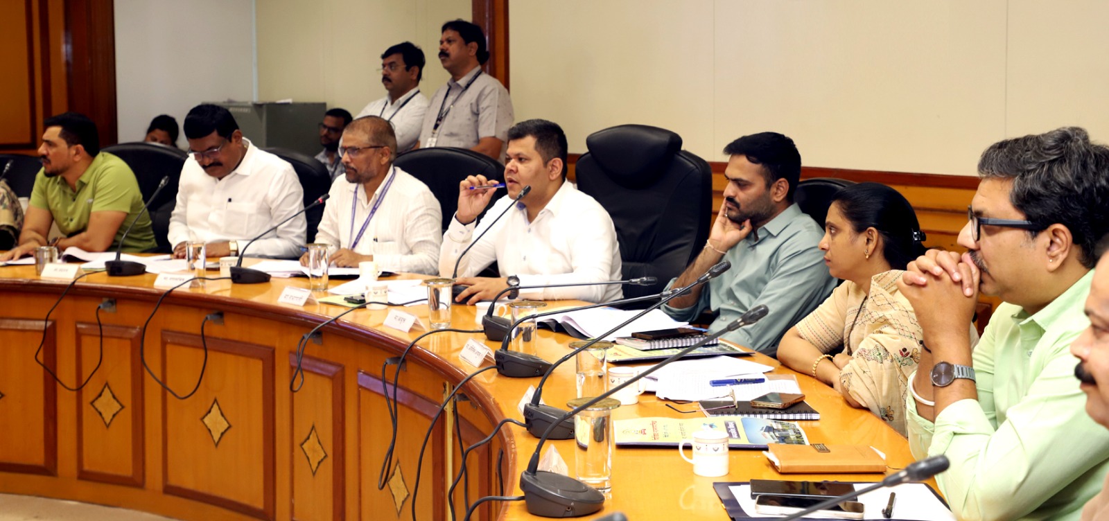 स्थायी समितीच्या बैठकीत विकासकामांना हिरवा कंदील; दिव्यांग भवन, बस डेपो, महिला वसतिगृहासह अनेक प्रस्ताव मंजूर