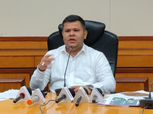 विकासकामांसाठी छाटलेल्या झाडांचे लाकूड स्मशानभूमीत अंत्यविधीसाठी मोफत उपलब्ध होणार; स्थायी समिती सभापती अभिषेक बारणे यांची माहिती