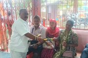भाजपा युवा मोर्चाचे माजी प्रदेशाध्यक्ष अनुप मोरे यांच्या वाढदिवसानिमित्त अंध दिव्यांगांसाठी स्नेहभोजन व छत्री वाटप